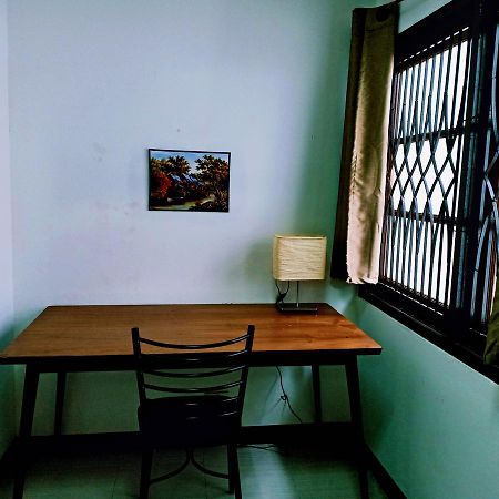 Taina'S Home Sukhumvit Бангкок Экстерьер фото