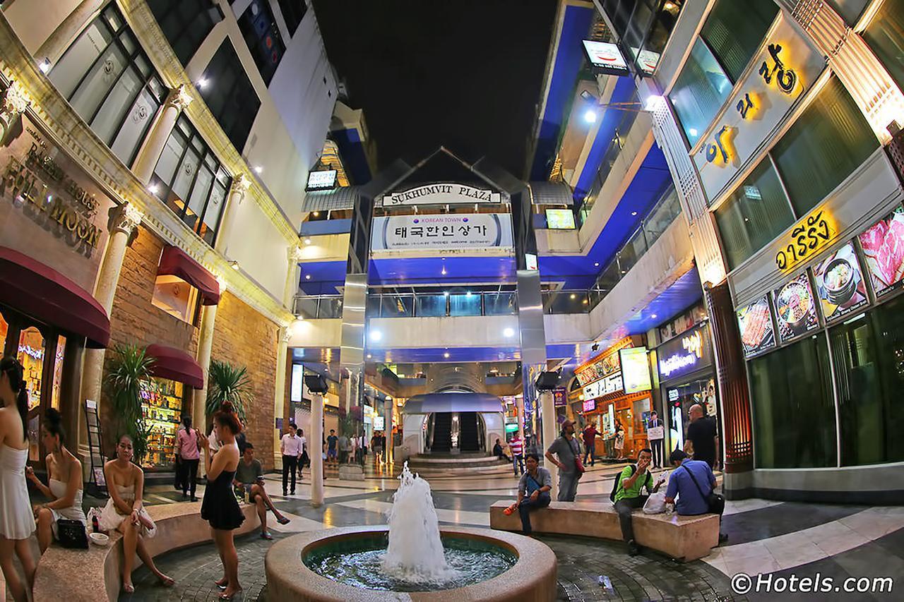 Taina'S Home Sukhumvit Бангкок Экстерьер фото
